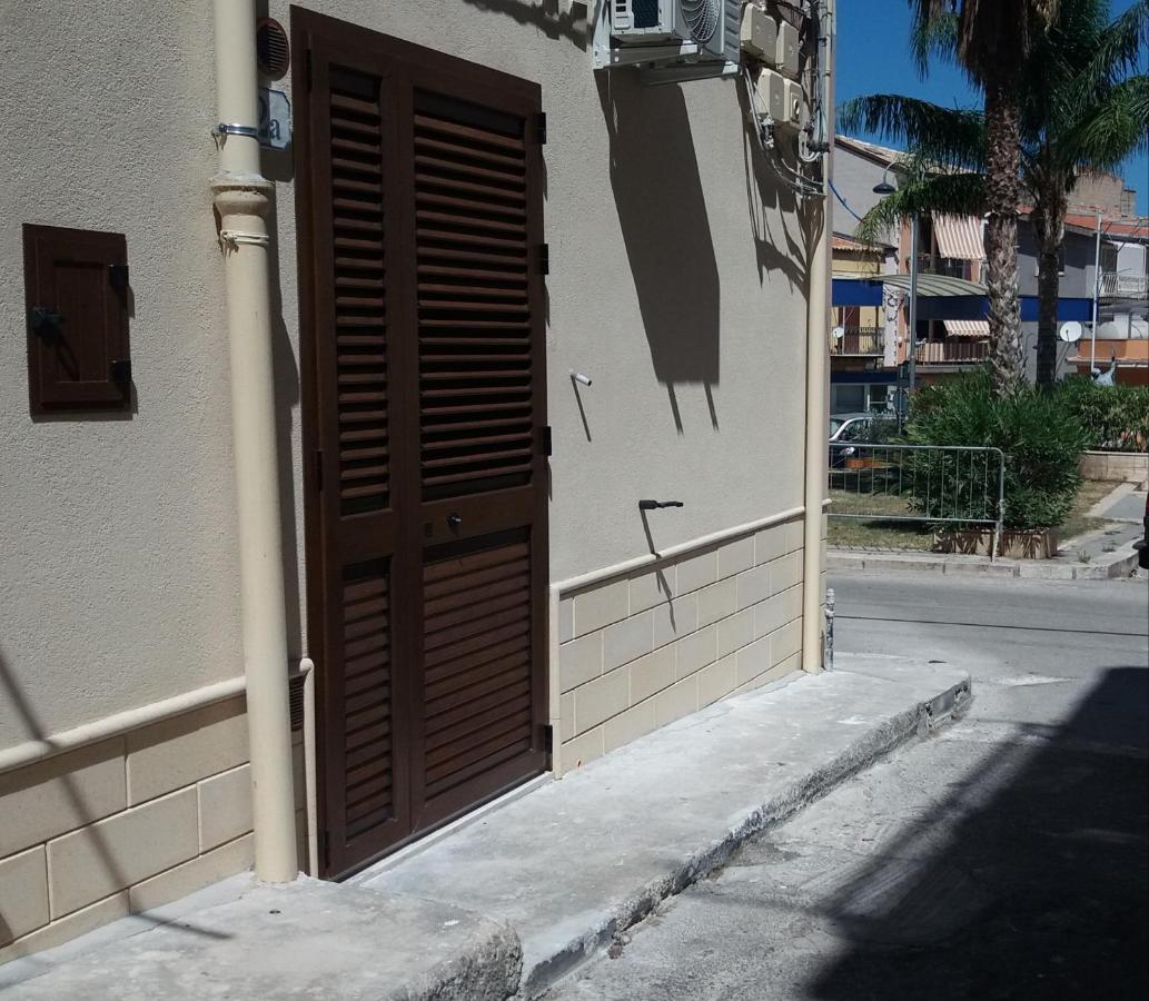 Rigoletto Villa Campofelice Di Roccella Exterior foto